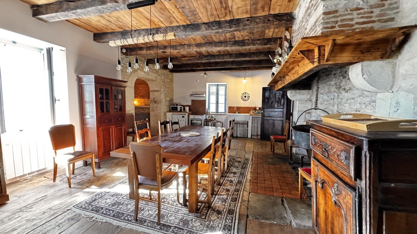 11 bedroom gite in Tour De Faure, Lot, France