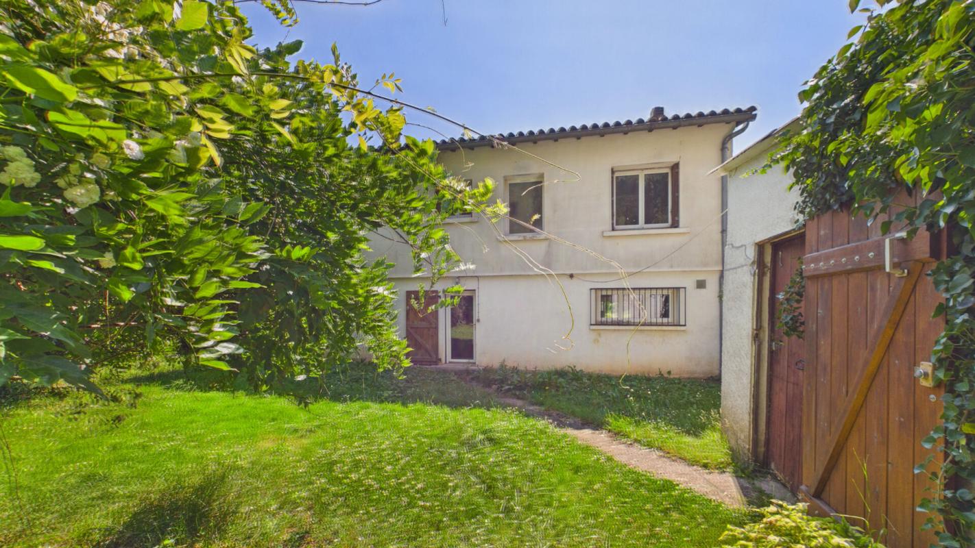 3 bedroom maison in Tour De Faure, Lot, France
