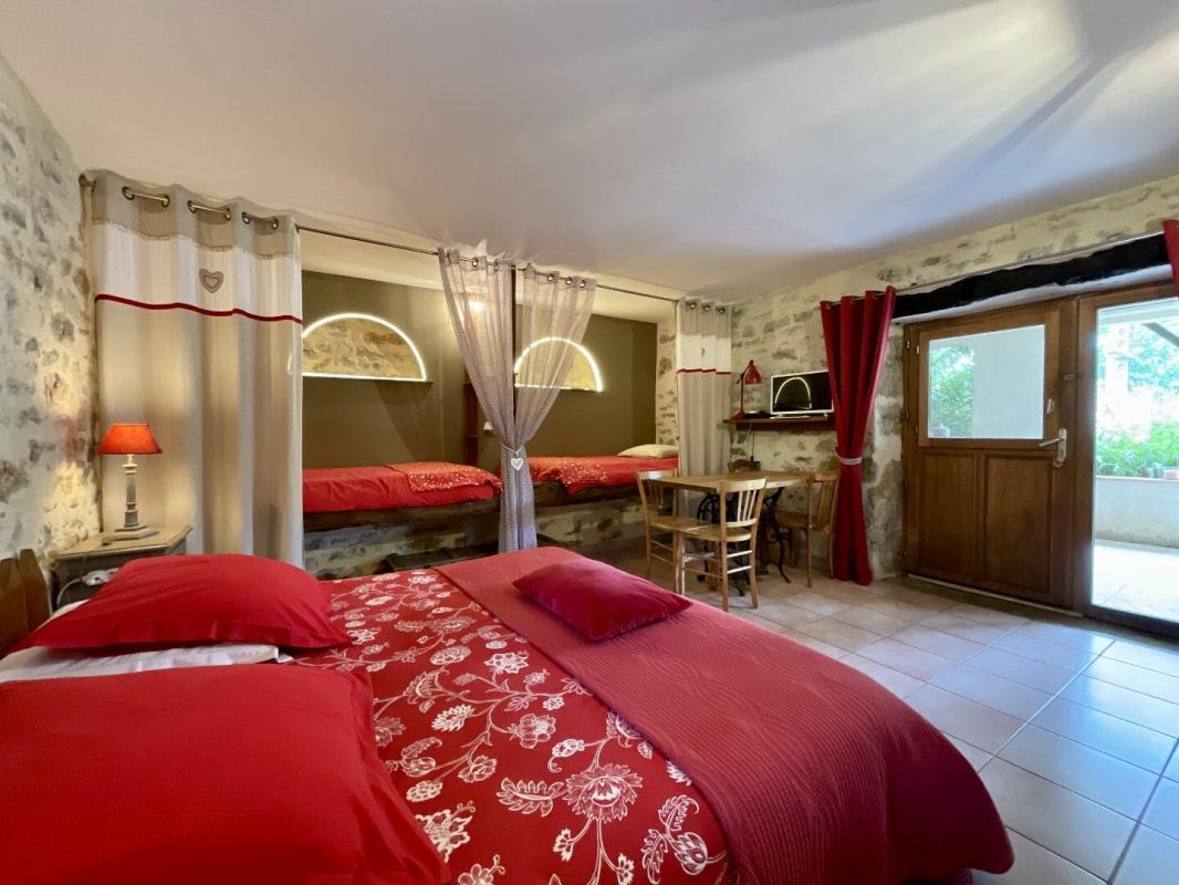 12 bedroom gite in Tour De Faure, Lot, France