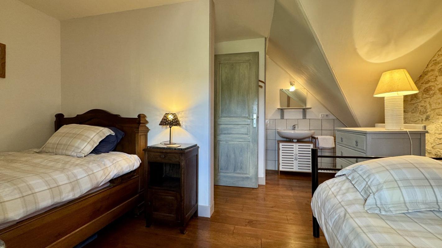 4 bedroom maison in Calvignac, Lot, France