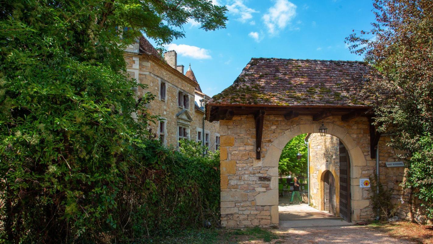 19 bedroom chateau in Figeac, Lot, France