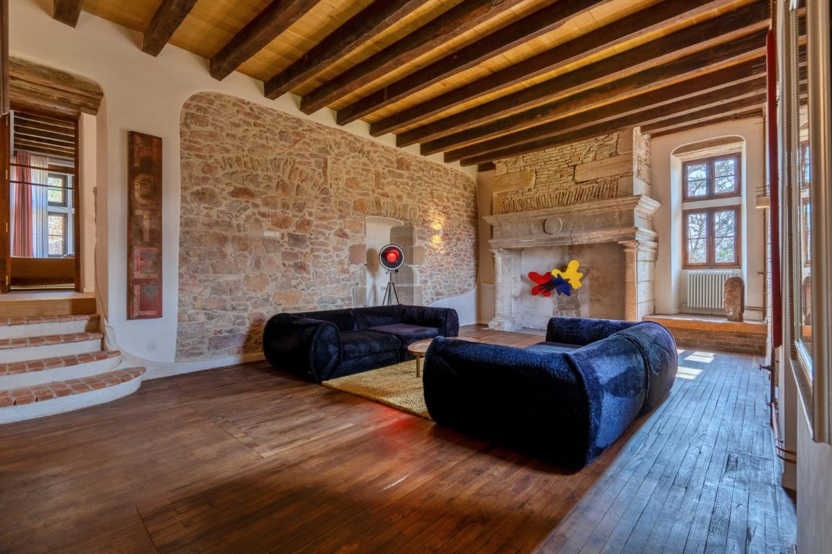 19 bedroom chateau in Figeac, Lot, France