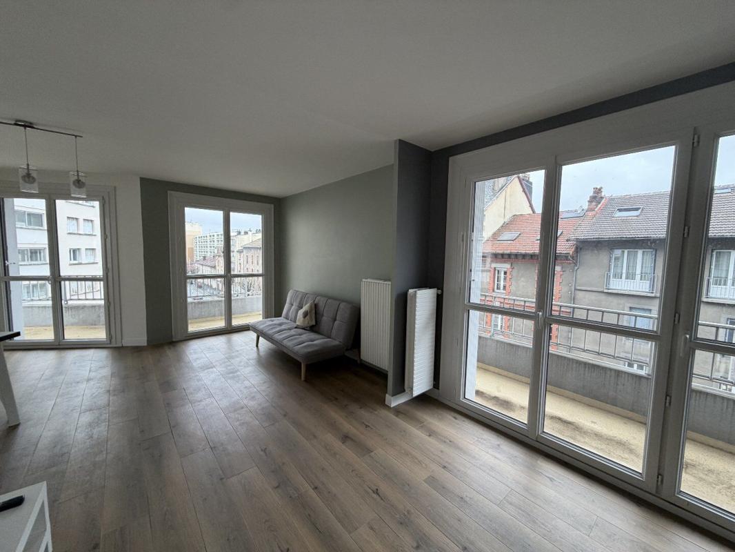 3 bedroom t4 in Aurillac, Cantal, France
