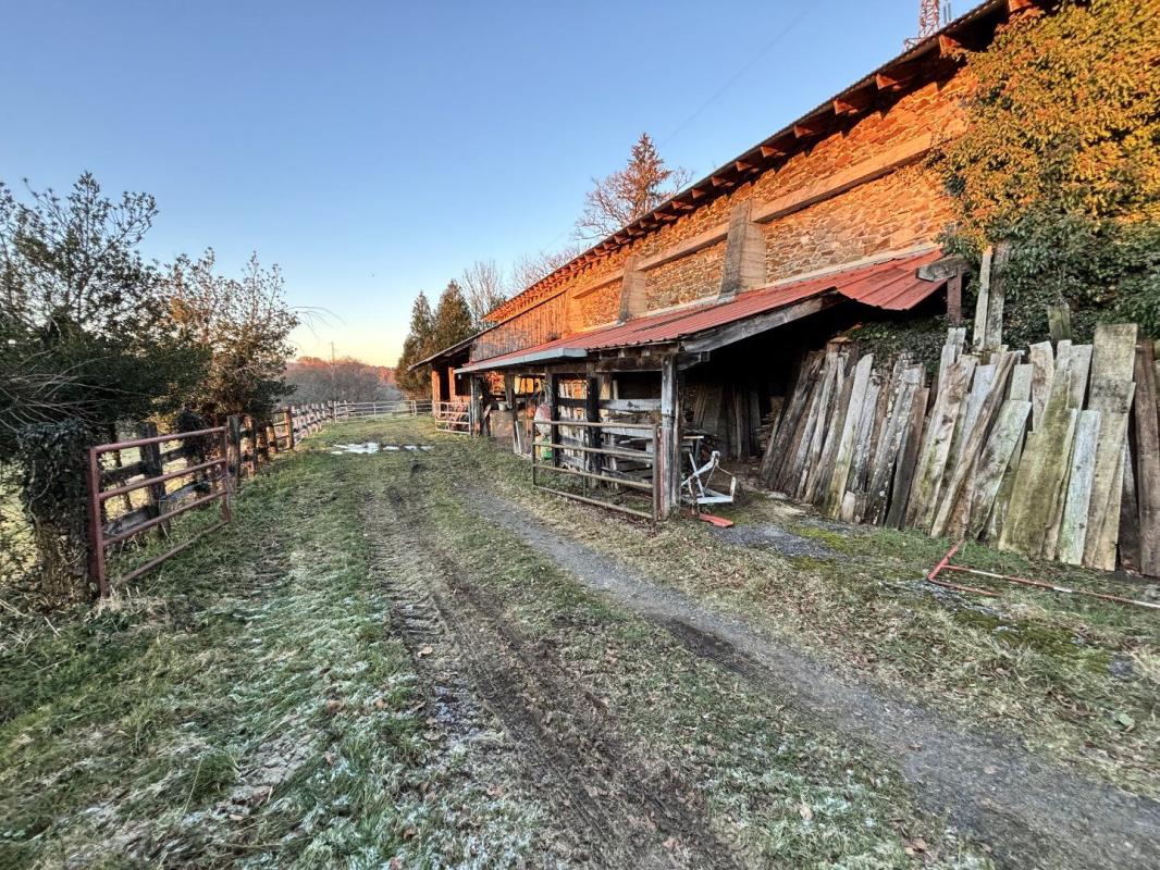 grange in Naucelles, Cantal, France