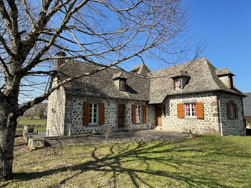 4 bedroom maison in Taussac, Aveyron, France