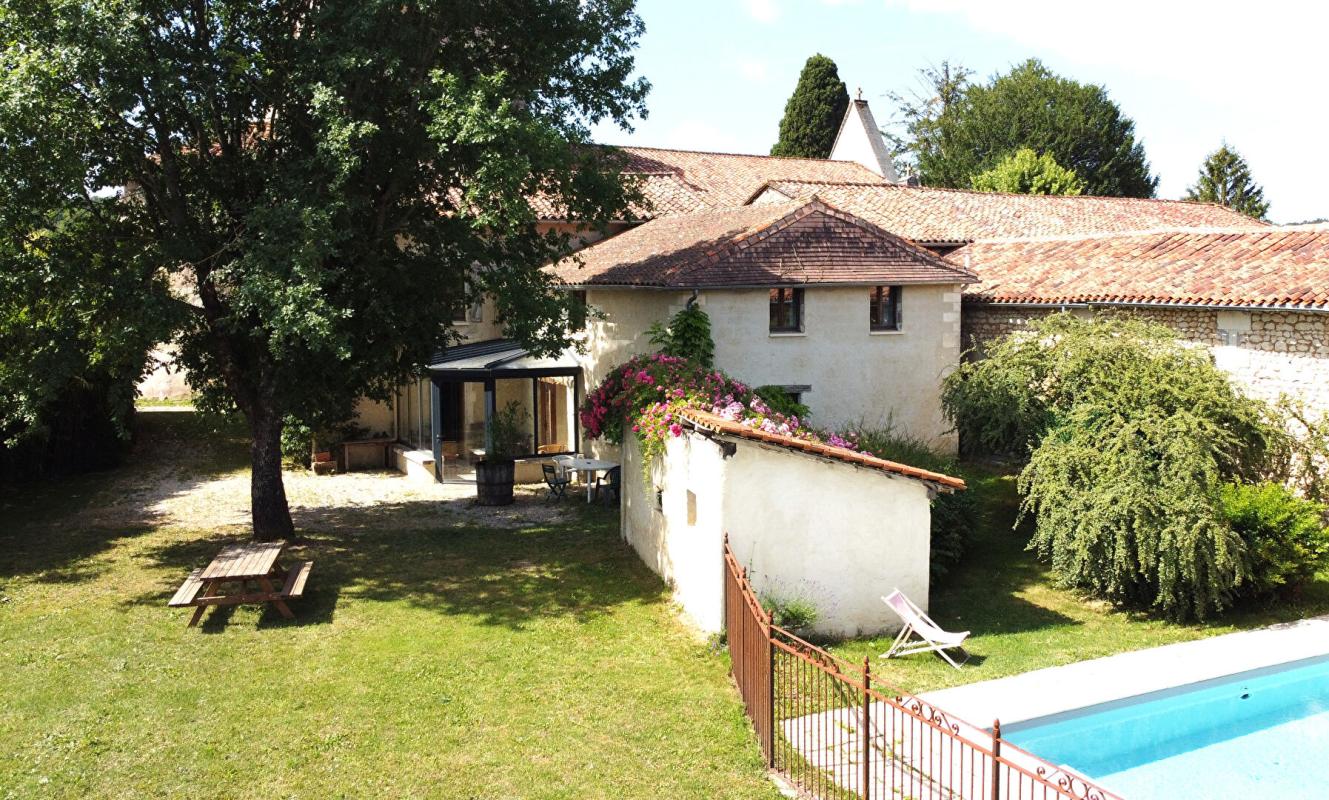 4 bedroom maison in Pillac, Charente, France
