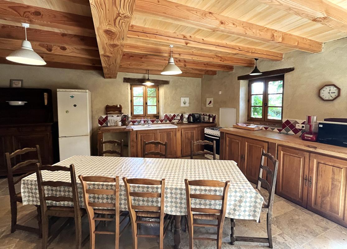 4 bedroom maison in Pillac, Charente, France