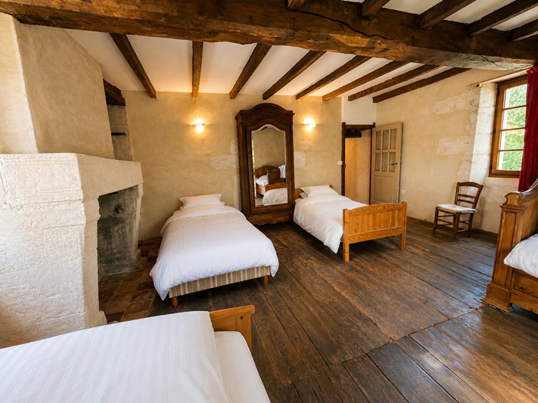 4 bedroom maison in Pillac, Charente, France