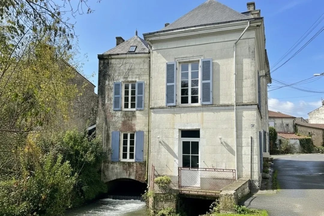 3 bedroom moulin in Saint Jean D Angely, Charente-Maritime, France