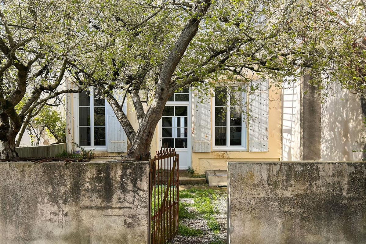 4 bedroom t6 et plus in St Jean D Angely, Charente-Maritime, France