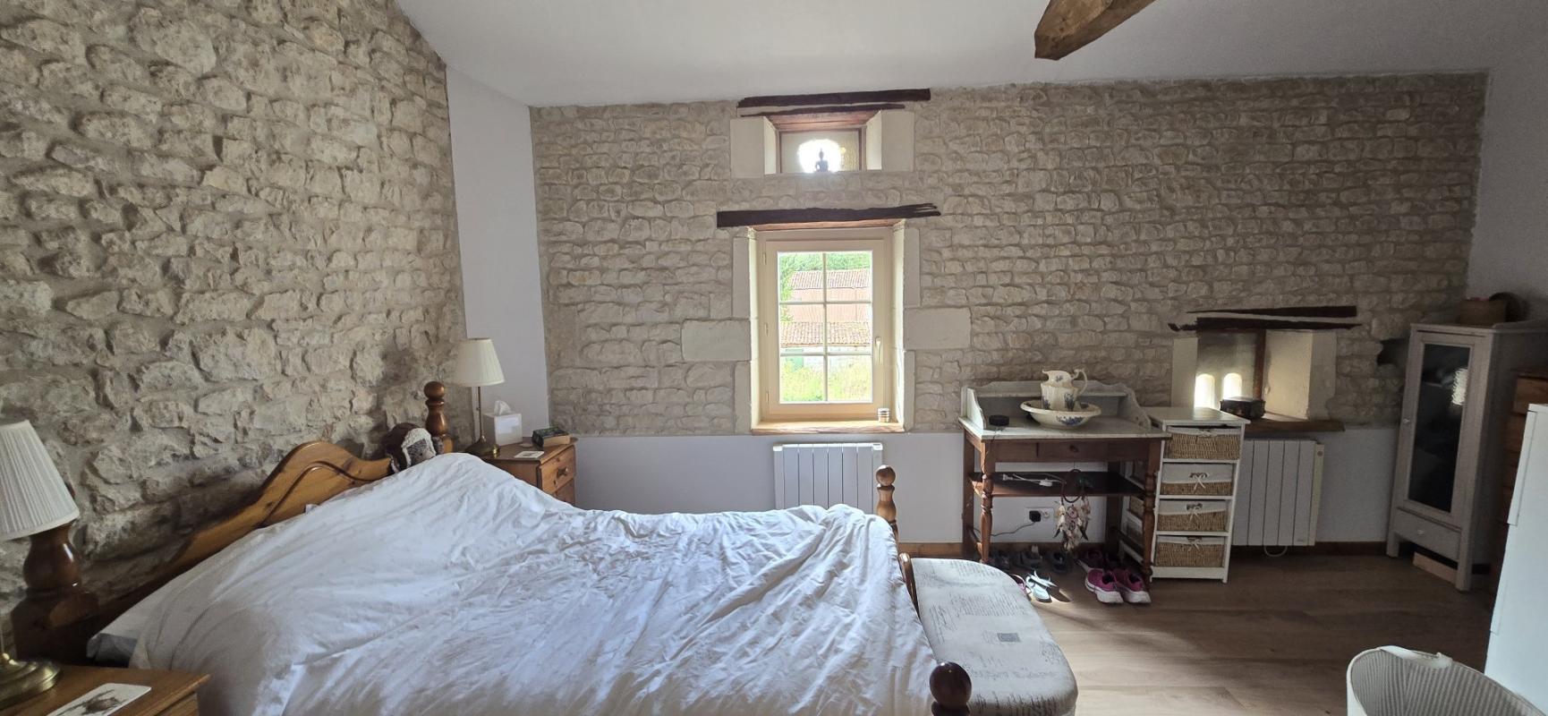 6 bedroom propriete in Loire Sur Nie, Charente-Maritime, France