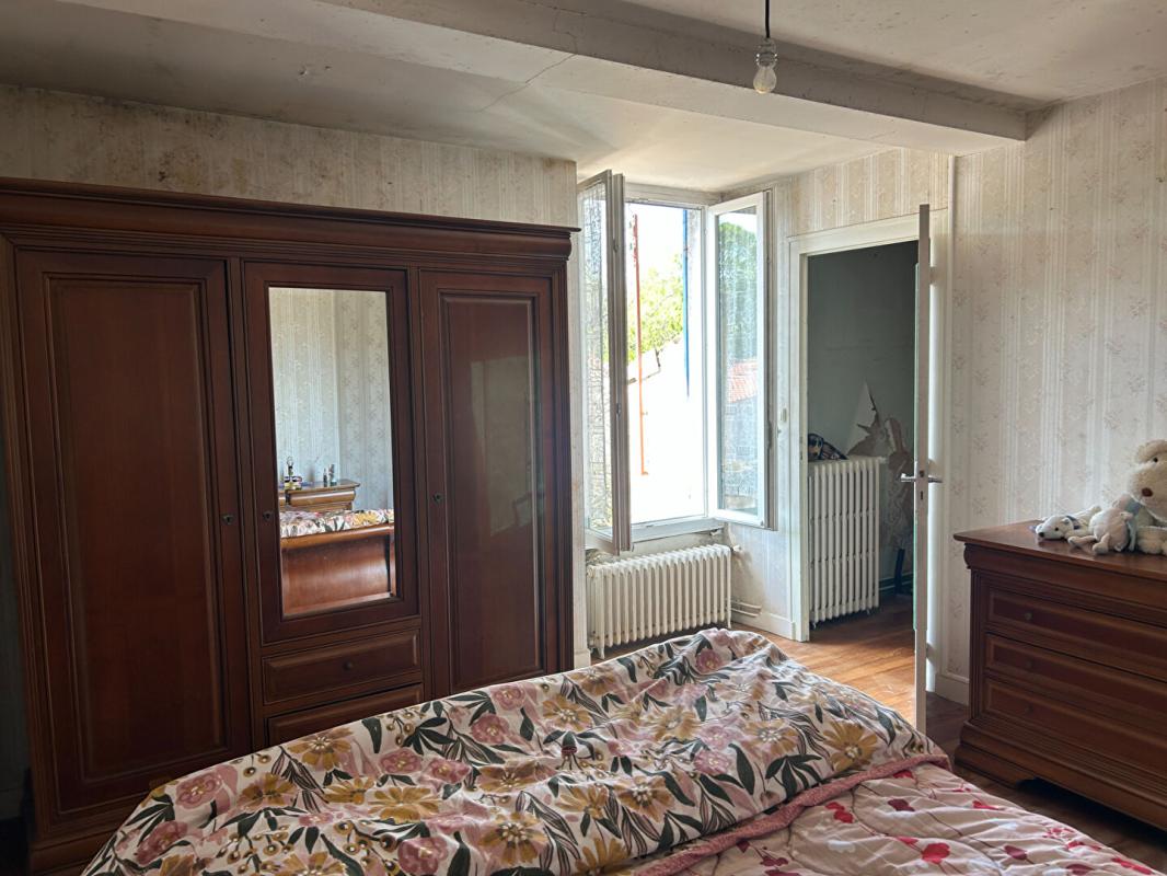 6 bedroom maison in Saint Jean D Angely, Charente-Maritime, France