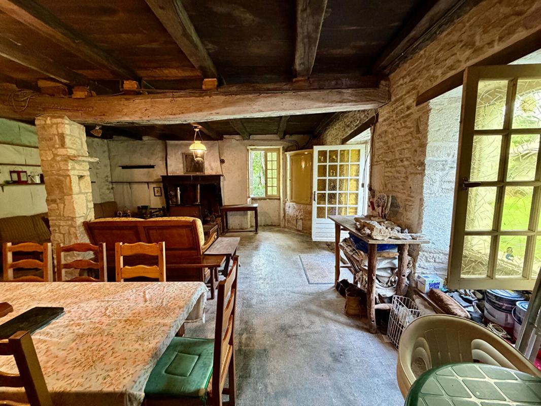 3 bedroom maison a renover in Chize, Deux-Sèvres, France