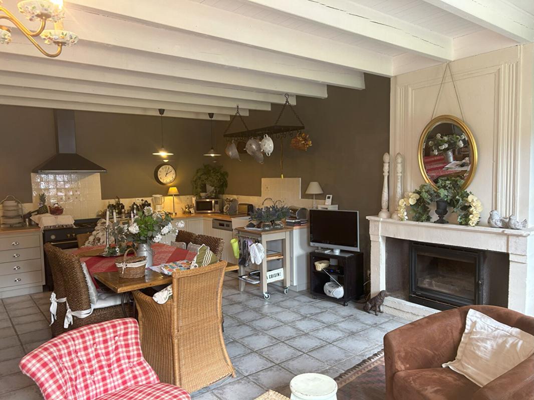 2 bedroom maison de campagne in Saint Pierre De Juillers, Charente-Maritime, France