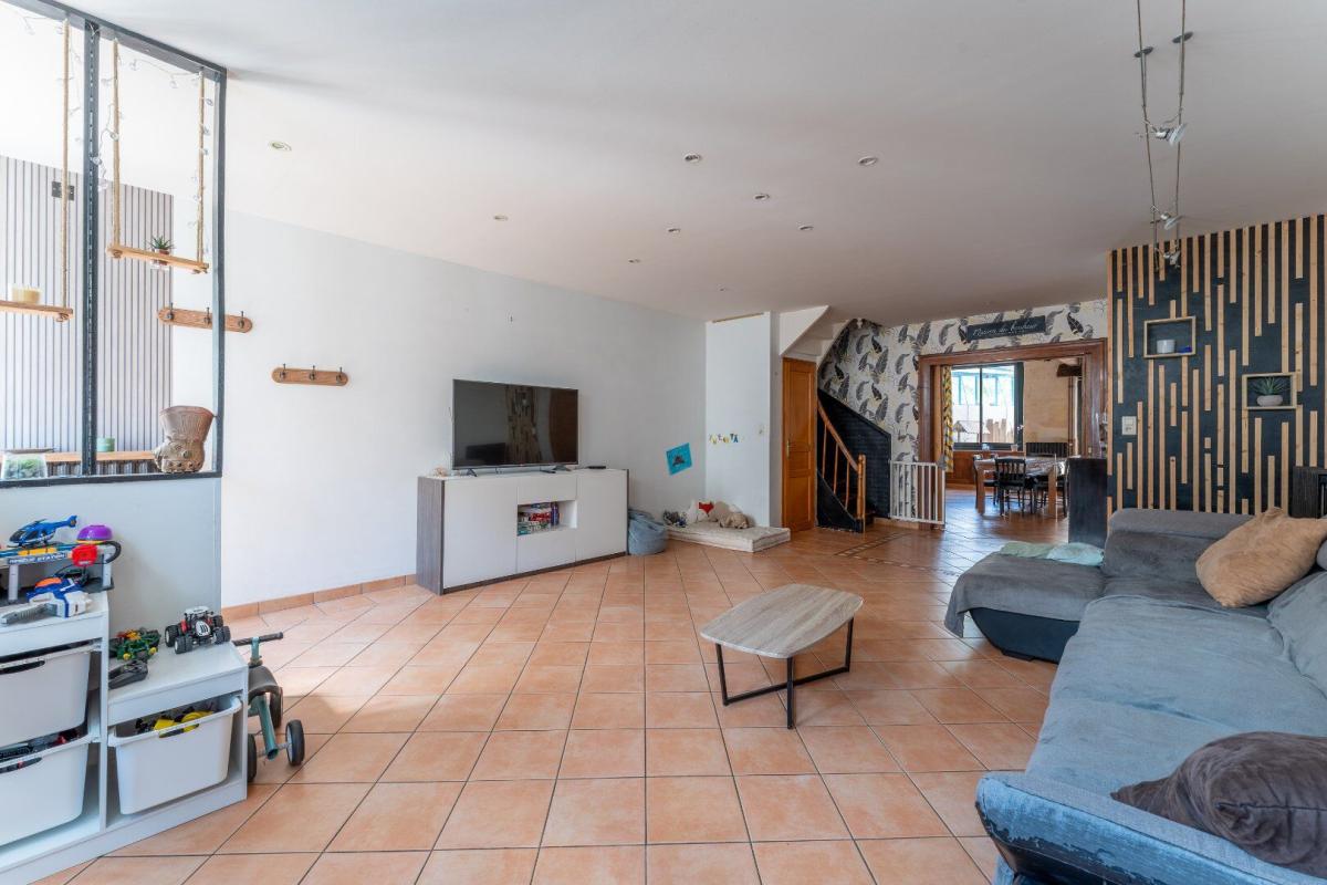 7 bedroom maison in St Jean D Angely, Charente-Maritime, France