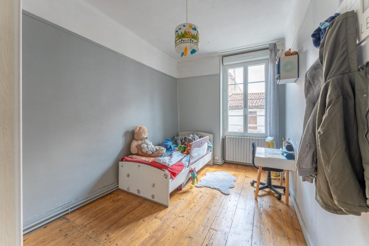 6 bedroom maison de ville in Saint Jean D Angely, Charente-Maritime, France