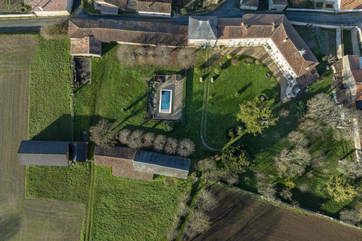 10 bedroom chateau in Beauvoir Sur Niort, Deux-Sèvres, France
