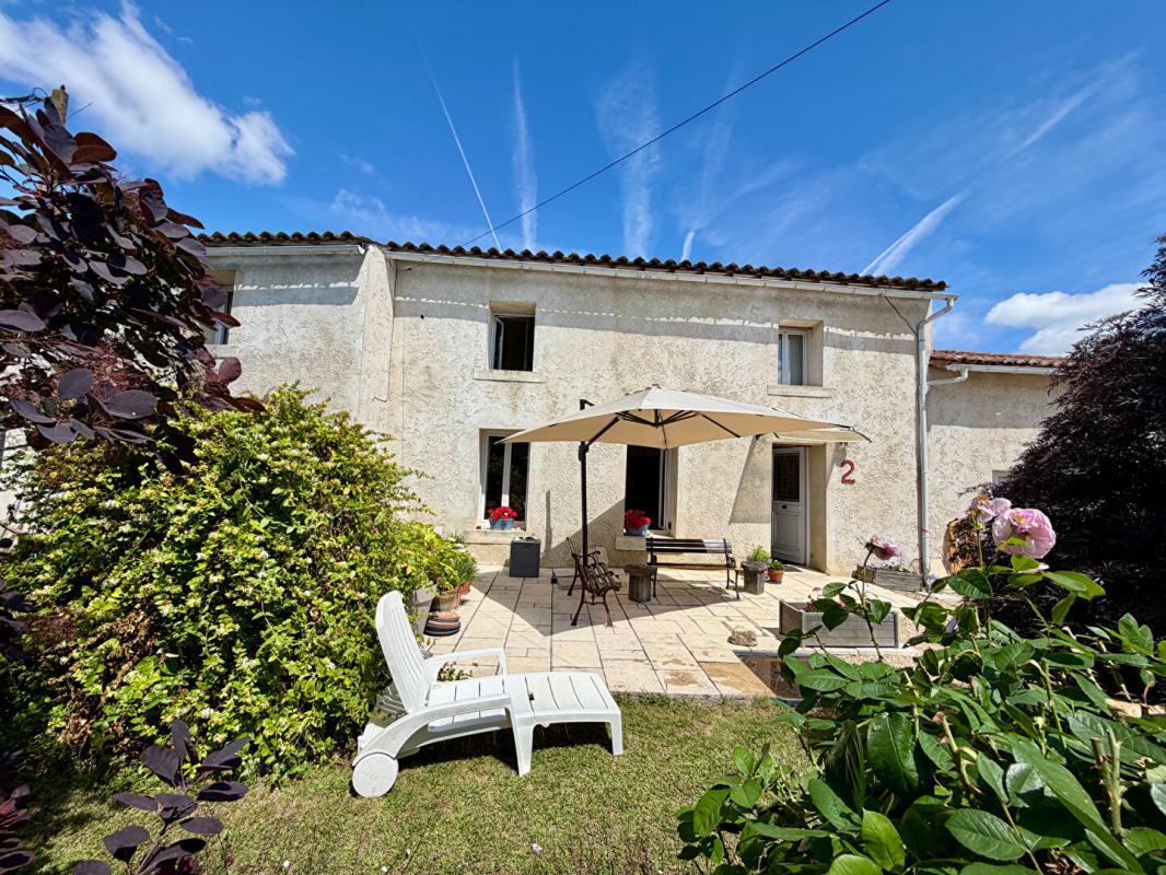 4 bedroom maison individuelle in St Mande Sur Bredoire, Charente-Maritime, France