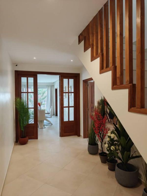 5 bedroom maison neuve in Ngaparou, Sénégal