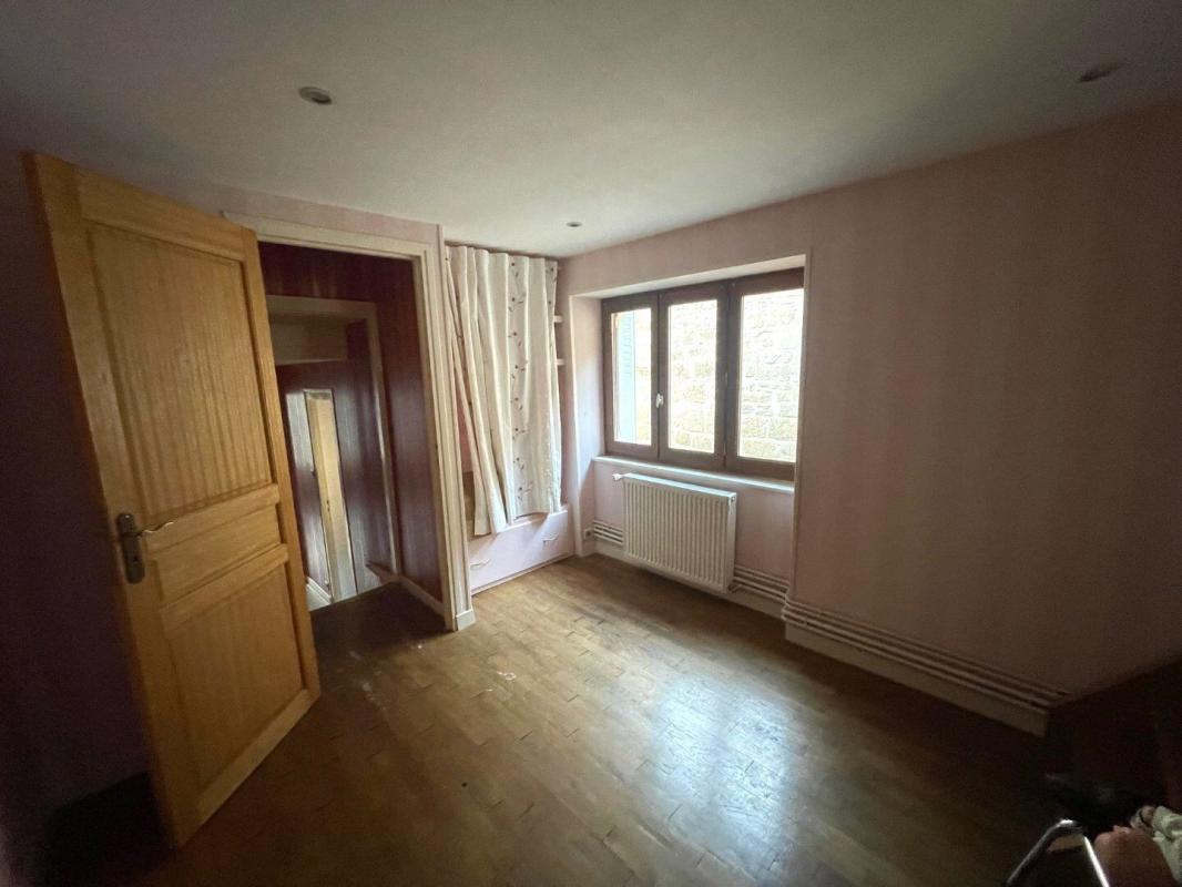 2 bedroom maison de village in Perpezac Le Blanc, Corrèze, France