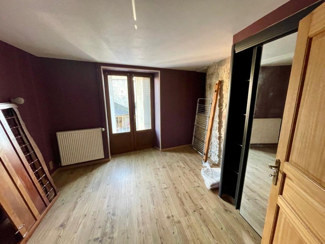 2 bedroom maison de village in Perpezac Le Blanc, Corrèze, France