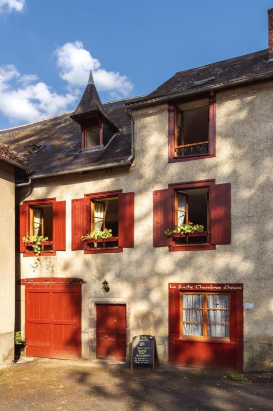 5 bedroom chambre d’hotes in Segur Le Chateau, Corrèze, France