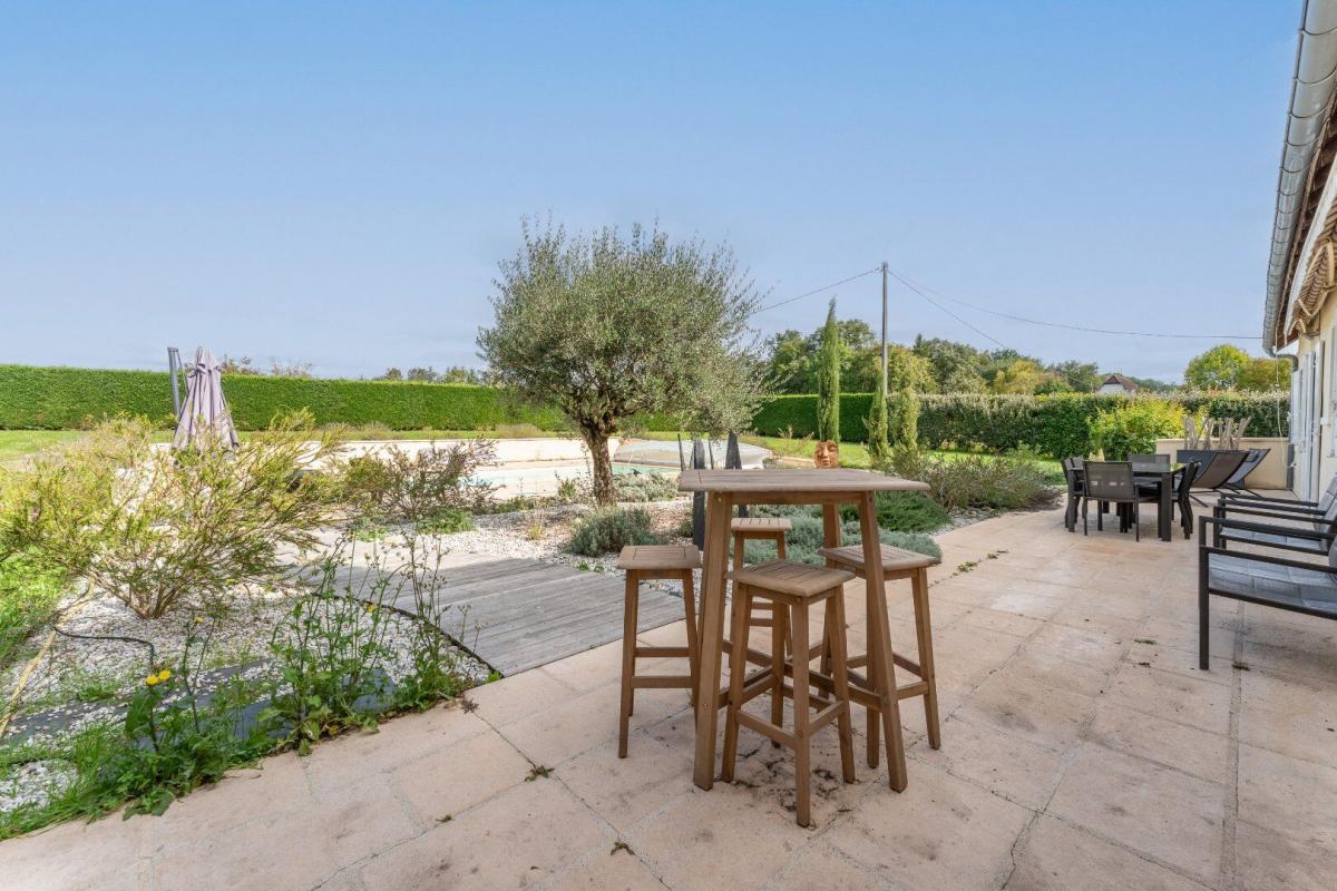 5 bedroom propriete in Bassilac, Dordogne, France