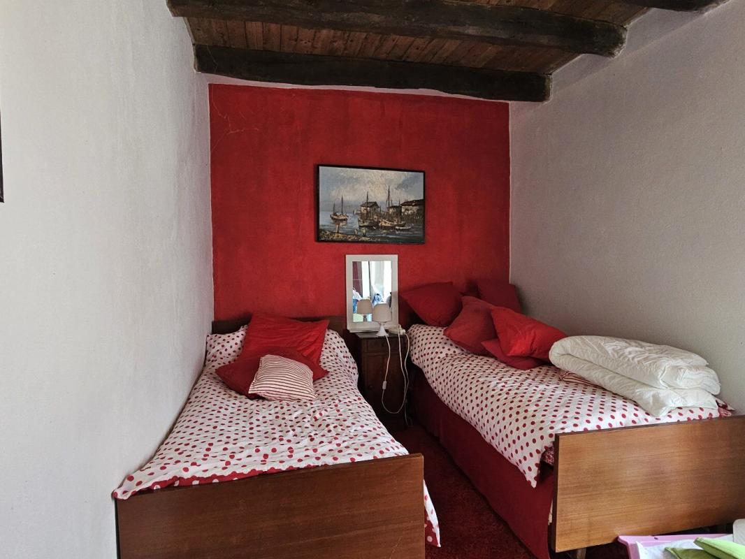 3 bedroom maison en pierres in Lacropte, Dordogne, France