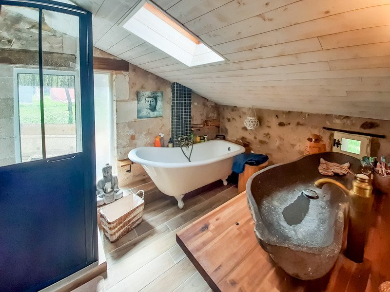 3 bedroom corps de ferme in Antonne Et Trigonant, Dordogne, France