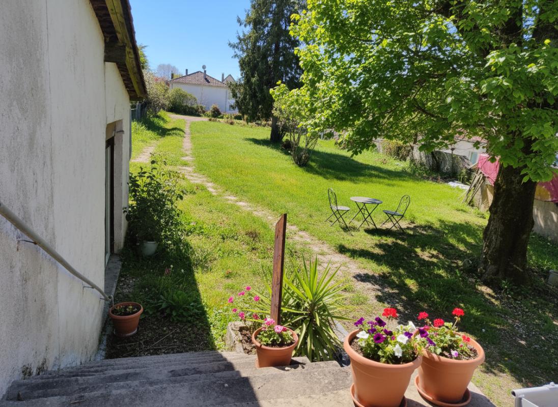 6 bedroom maison en pierres in Mensignac, Dordogne, France
