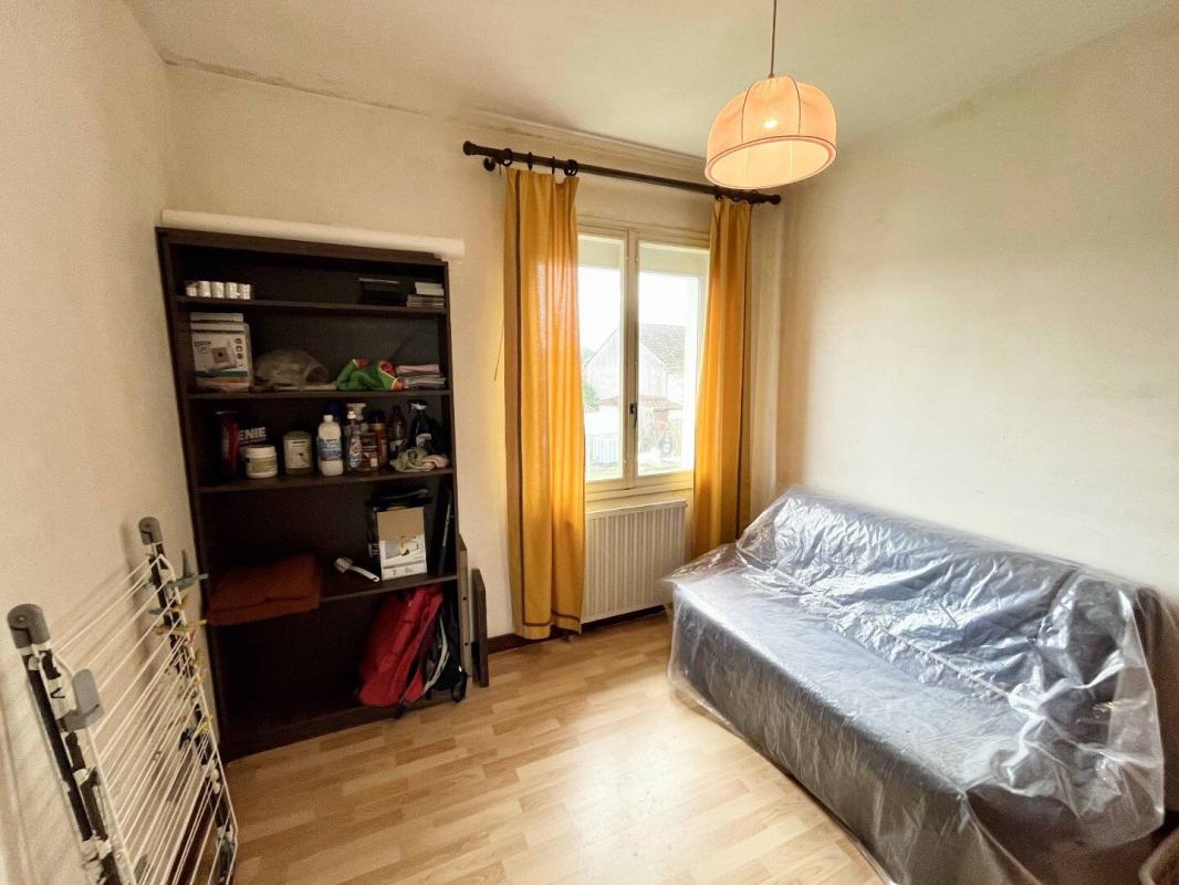2 bedroom maison individuelle in L Isle Jourdain, Vienne, France