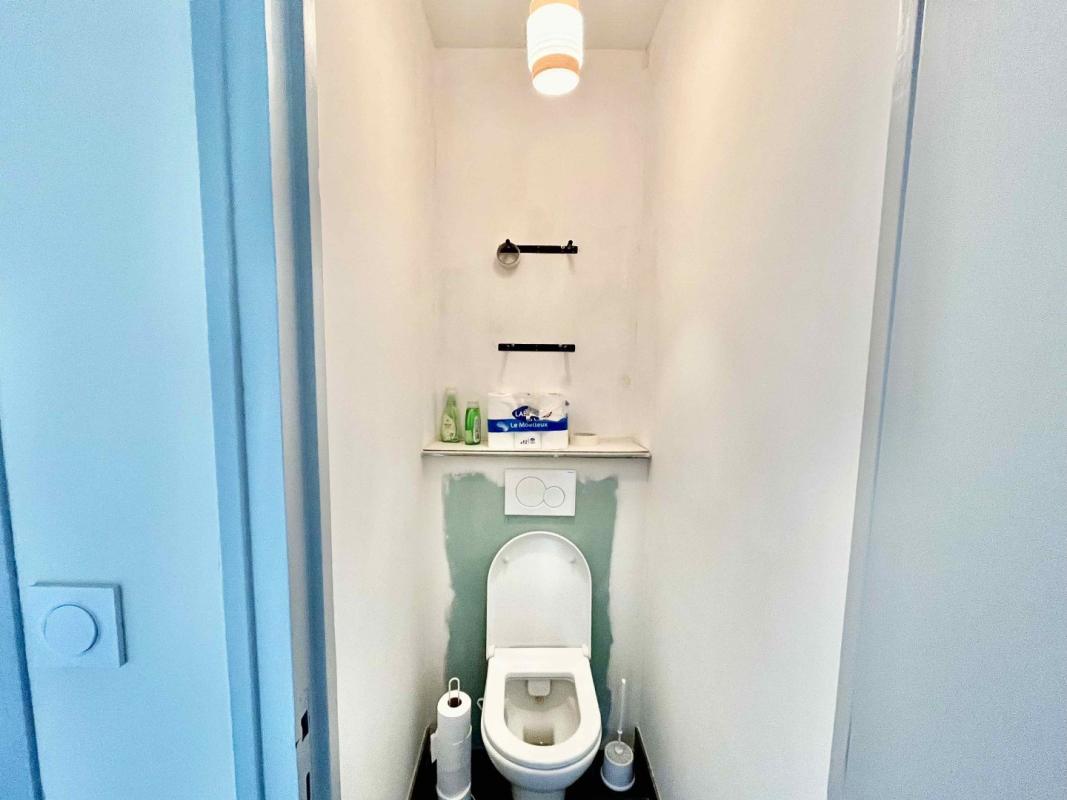 2 bedroom maison individuelle in L Isle Jourdain, Vienne, France