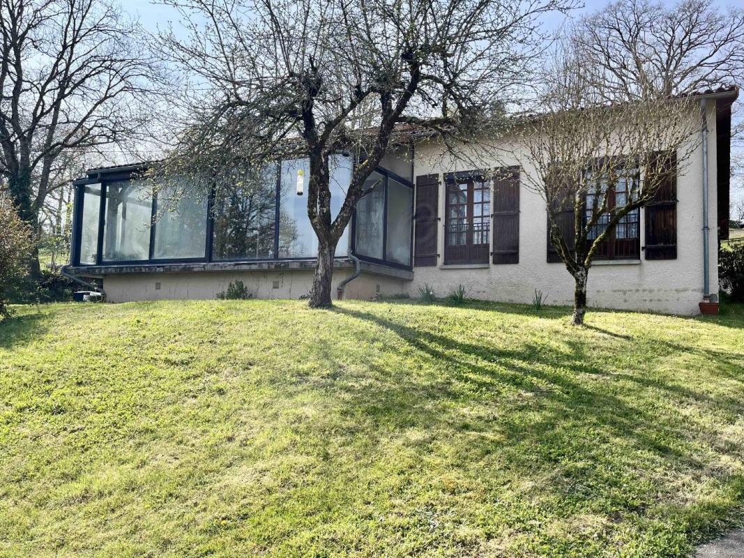 3 bedroom maison in Confolens, Charente, France