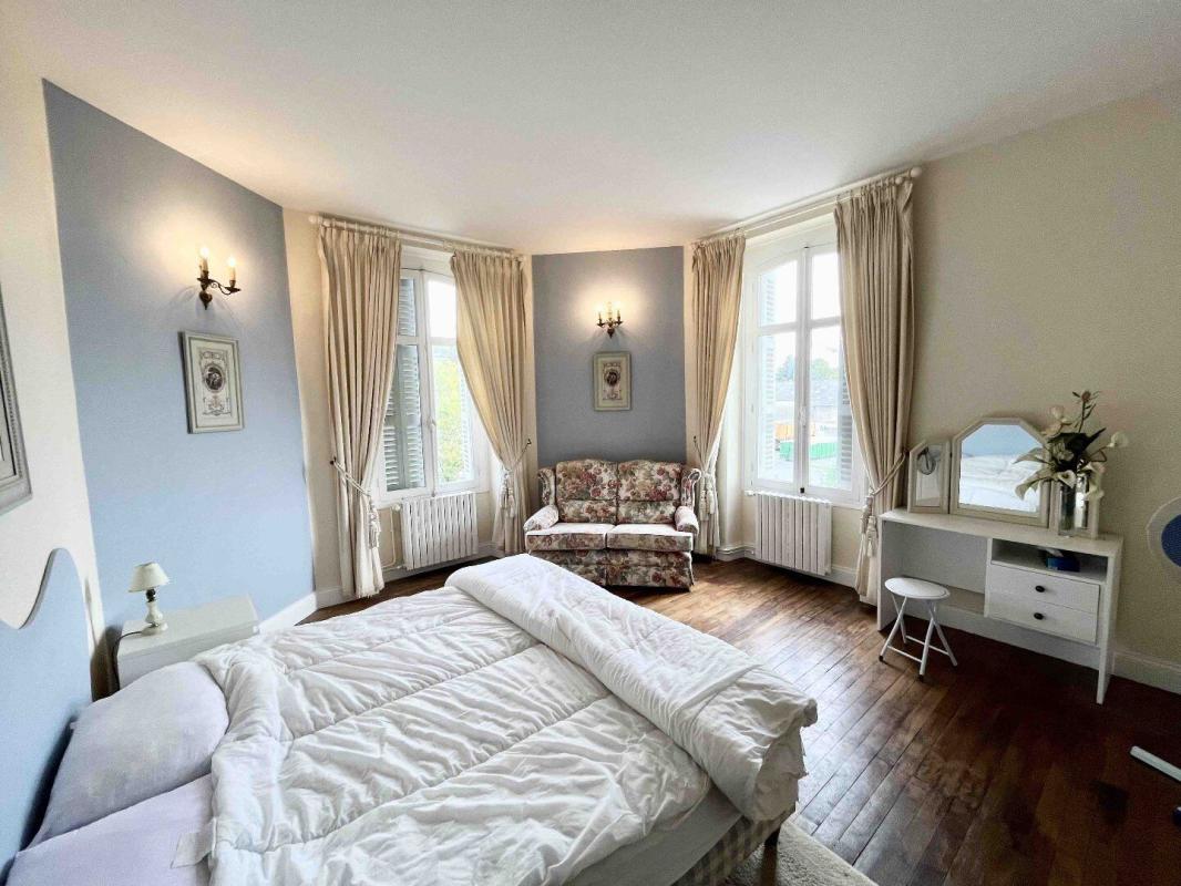 5 bedroom maison de maitre in Charroux, Vienne, France