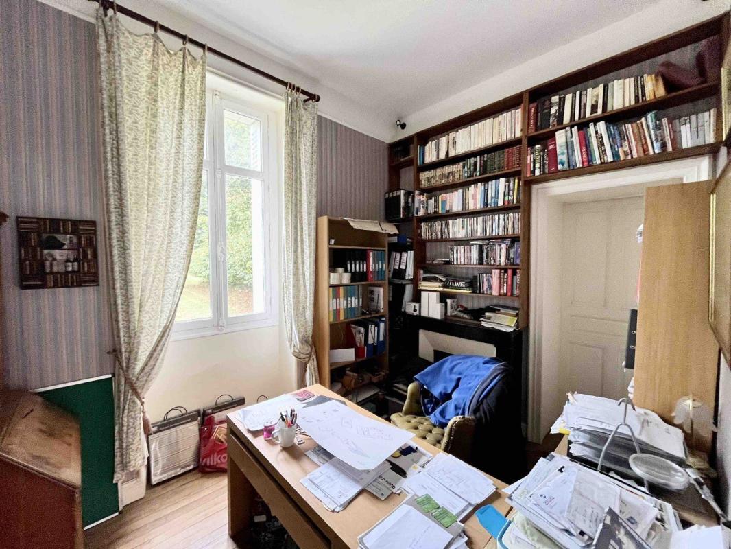 5 bedroom maison de maitre in Charroux, Vienne, France