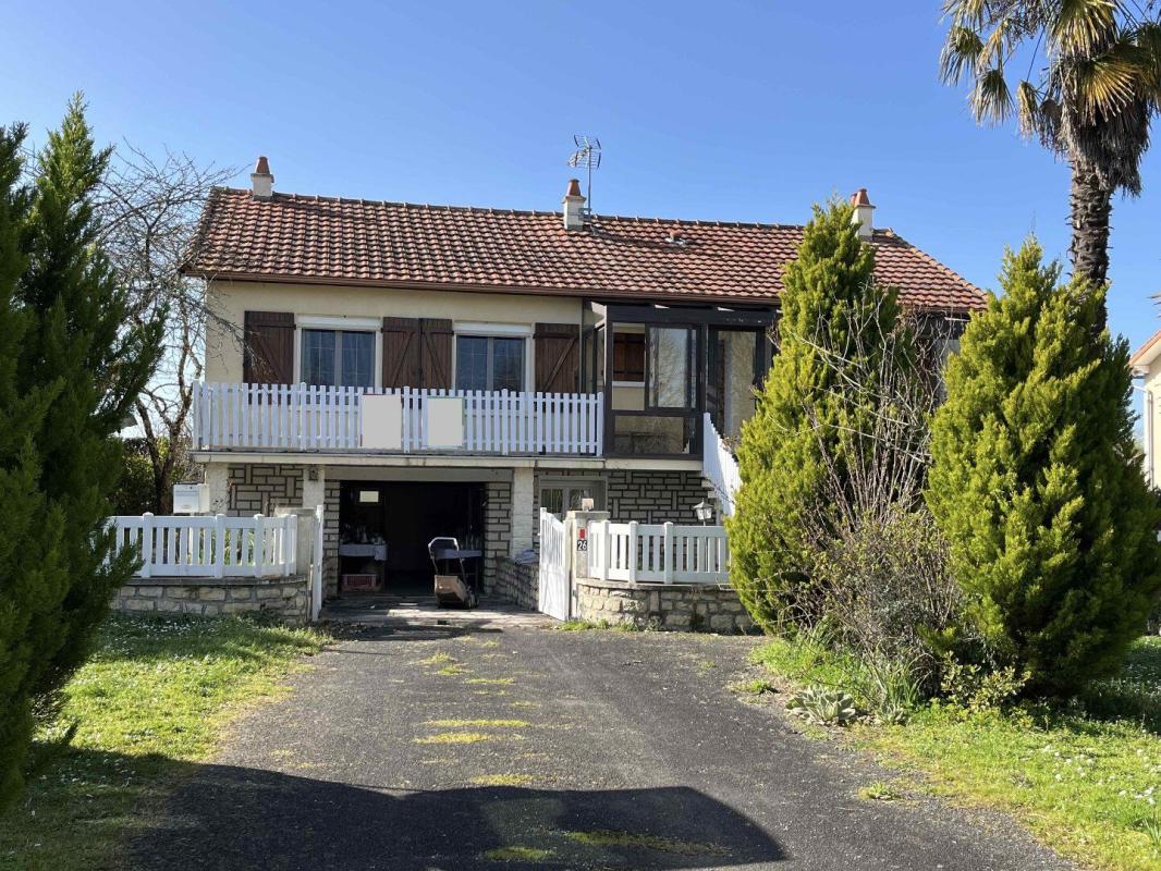 3 bedroom maison individuelle in Mauprevoir, Vienne, France