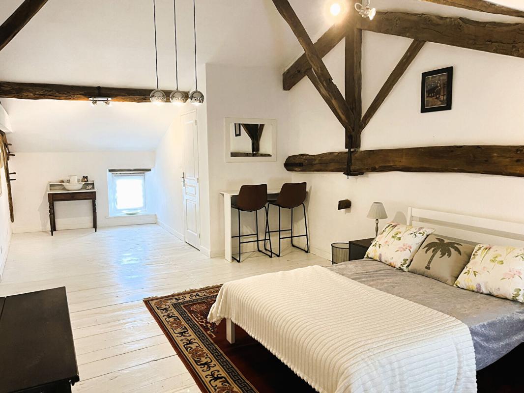 4 bedroom maison en pierres in Rochechouart, Haute-Vienne, France