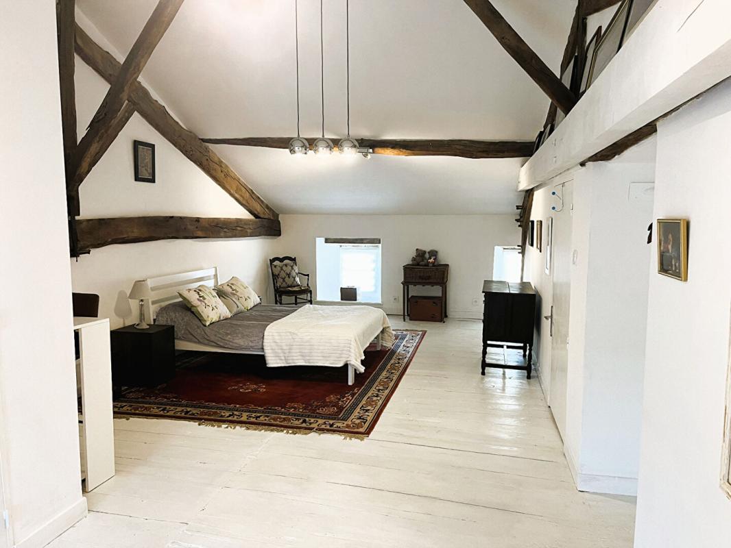 4 bedroom maison en pierres in Rochechouart, Haute-Vienne, France