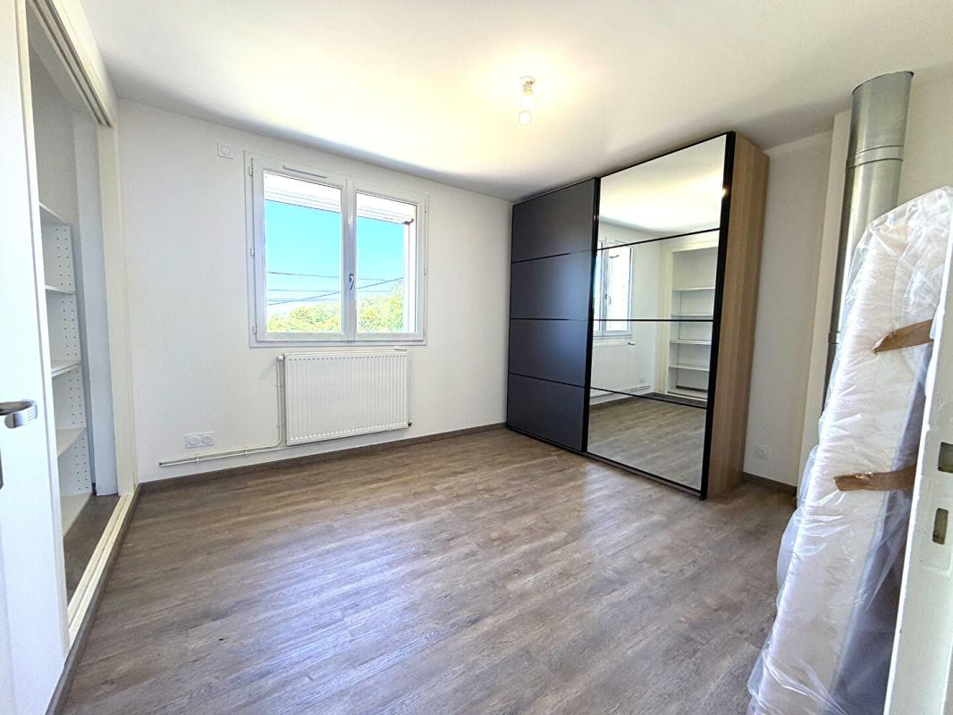 4 bedroom maison in Exideuil, Charente, France