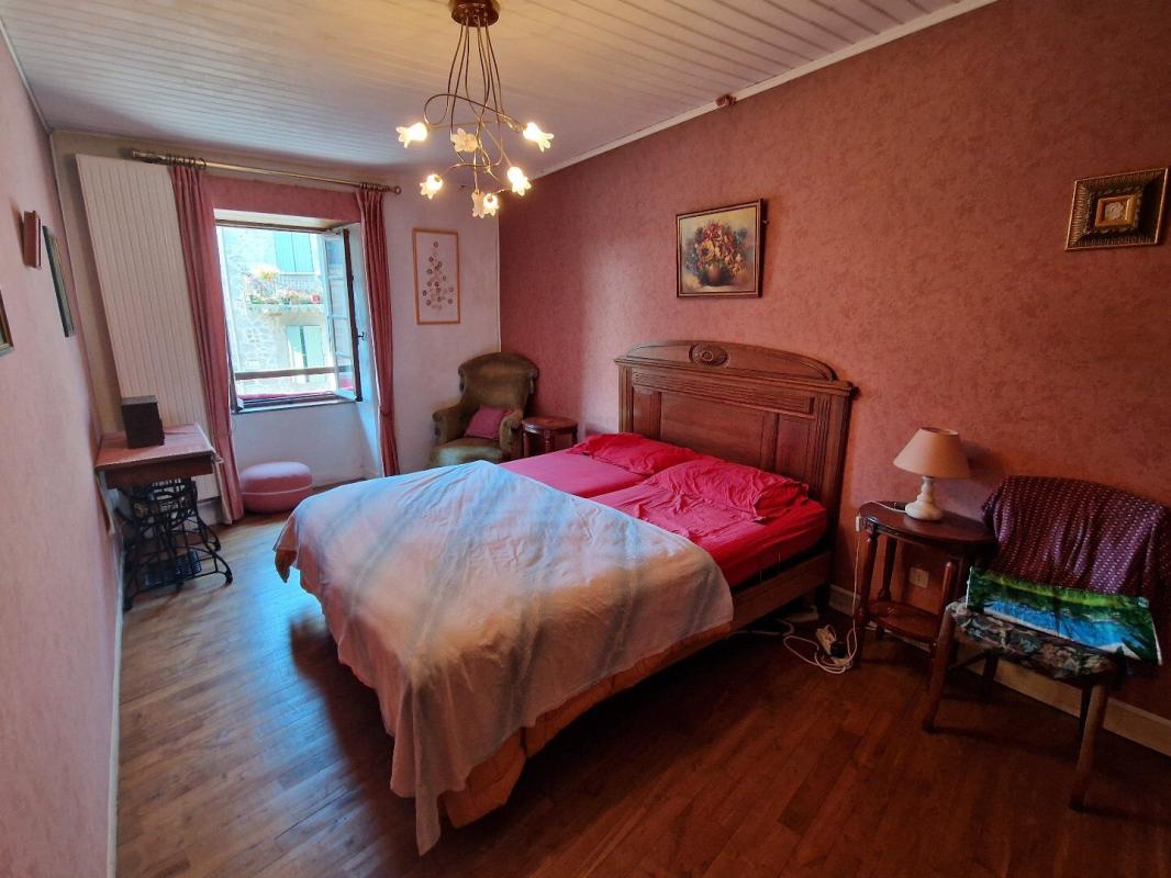 4 bedroom maison de village in Saint Mamet La Salvetat, Cantal, France