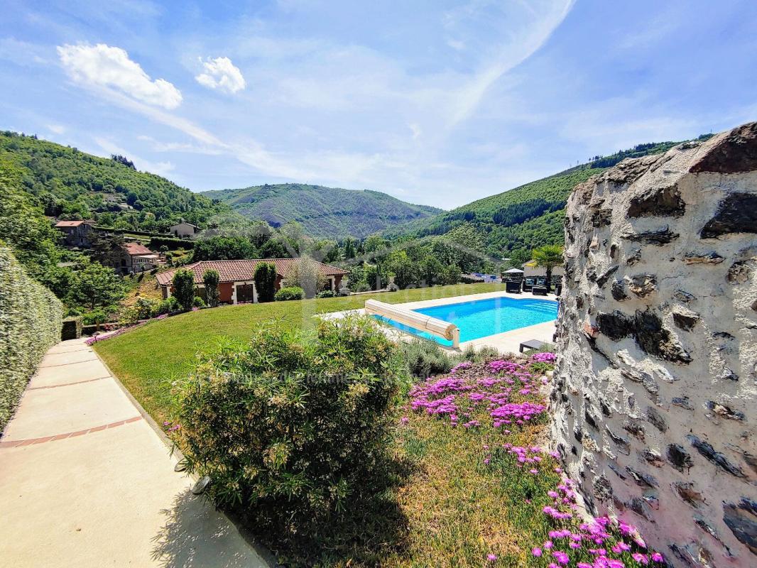 7 bedroom chateau in Capdenac, Lot, France