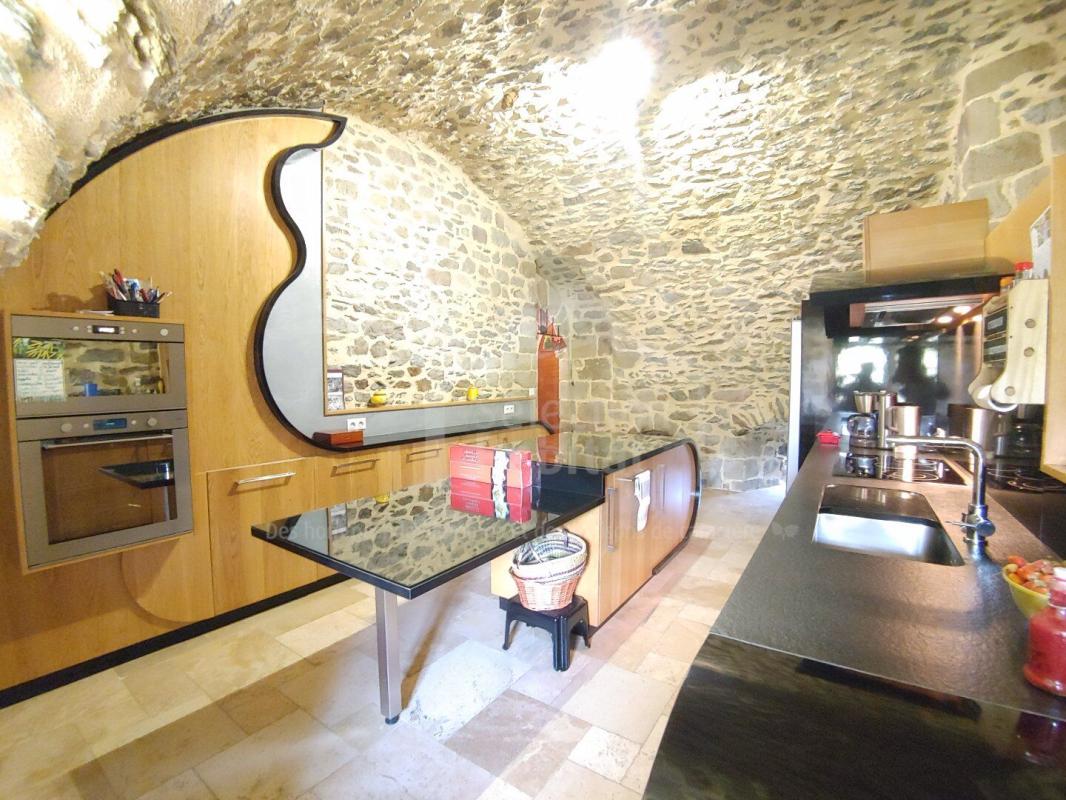 7 bedroom chateau in Capdenac, Lot, France