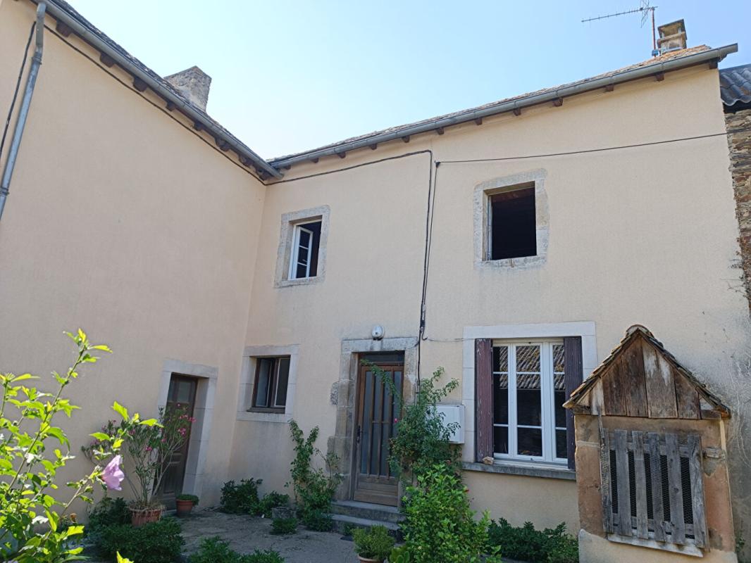 5 bedroom corps de ferme in Sainte Juliette Sur Viaur, Aveyron, France