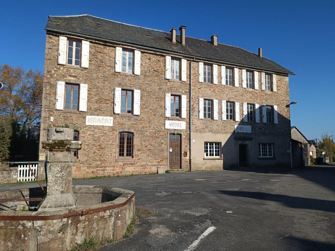 14 bedroom immeuble in Salles Curan, Aveyron, France