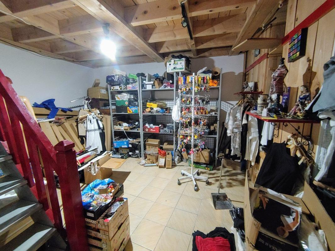 local commercial in Millau, Aveyron, France