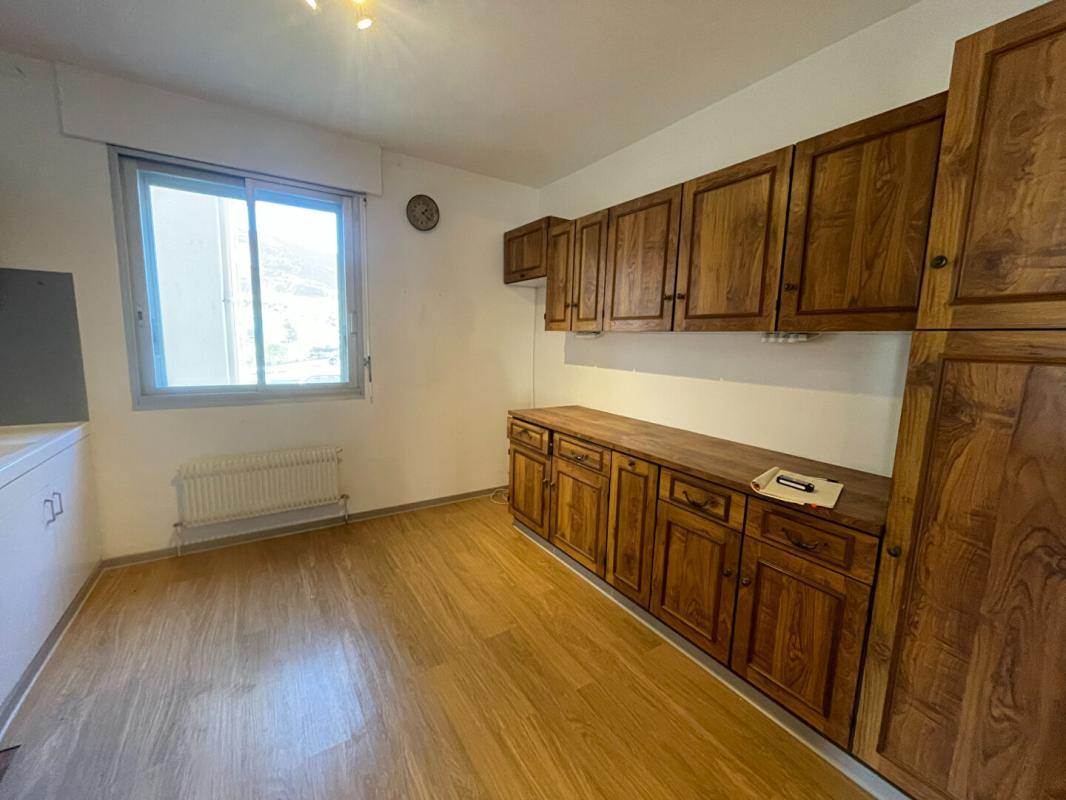 3 bedroom t4 in Millau, Aveyron, France