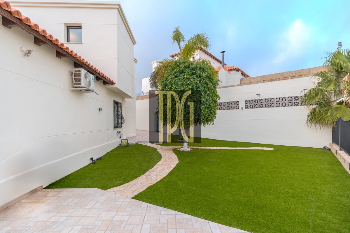 5 Bedroom Villa for Sale in Chayofa Country Club – OPS1938R