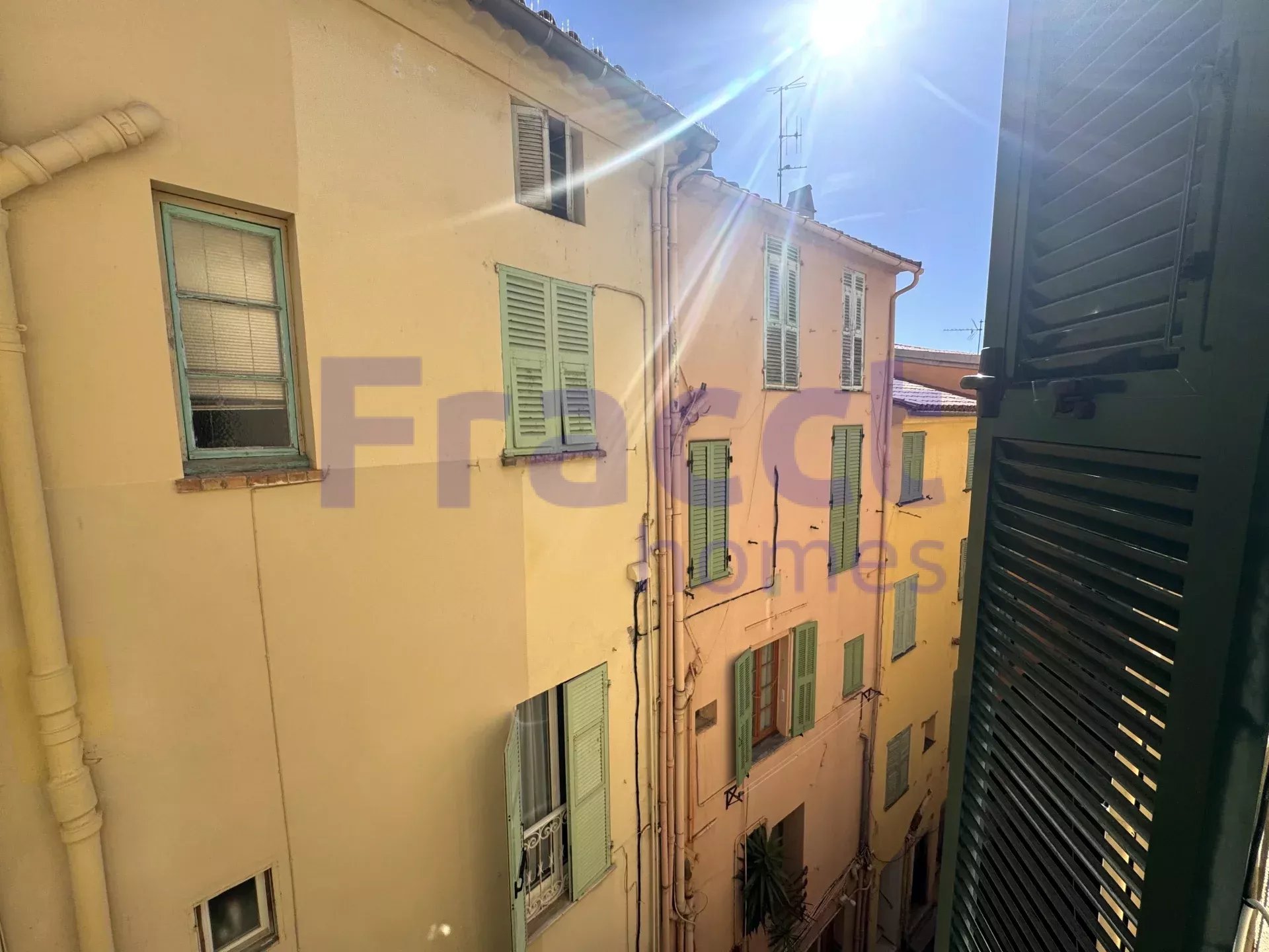Apartment in Menton, Alpes-Maritimes, France – 86402507