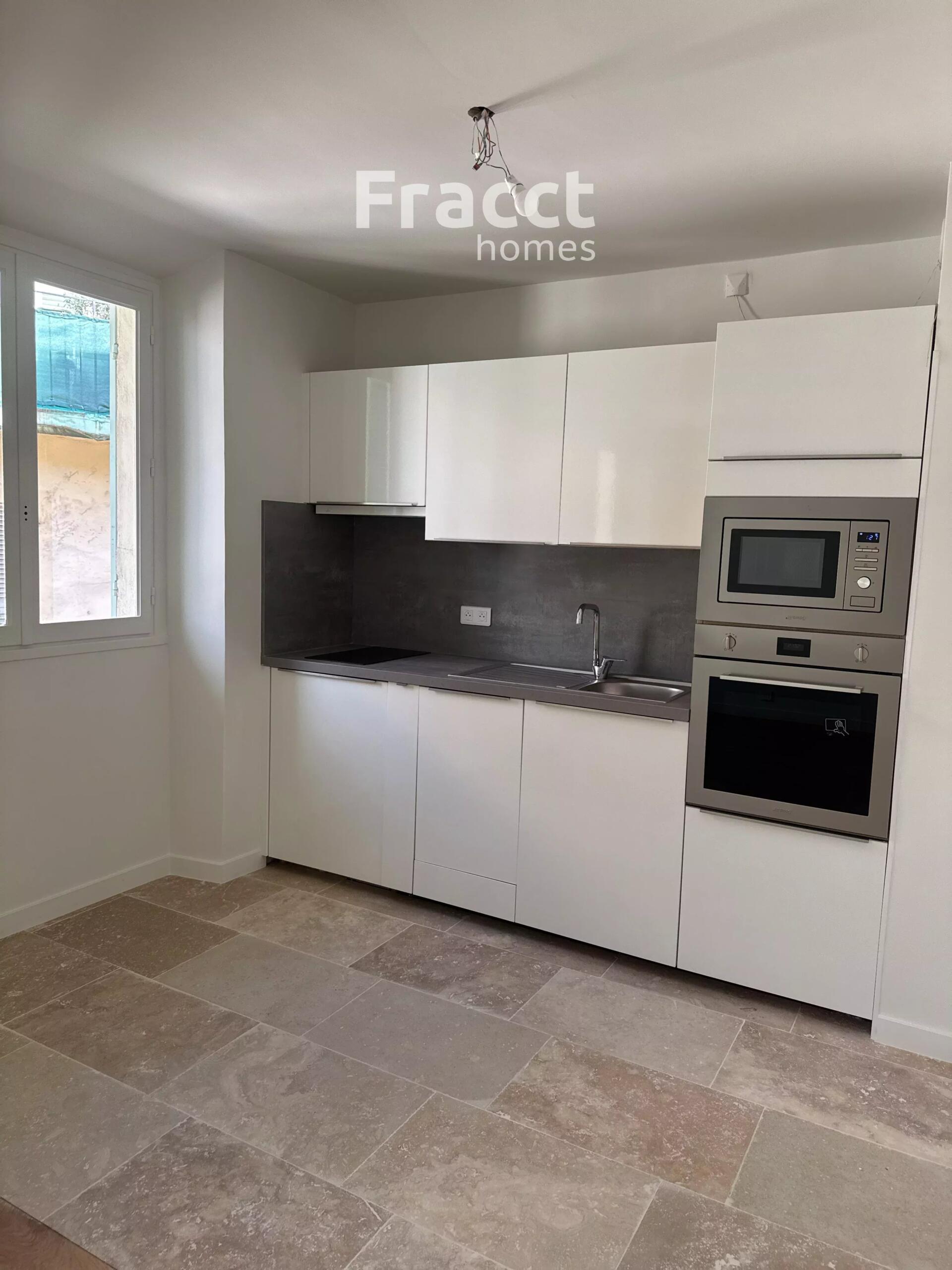 Apartment in Nice, Alpes-Maritimes, France – 87036336
