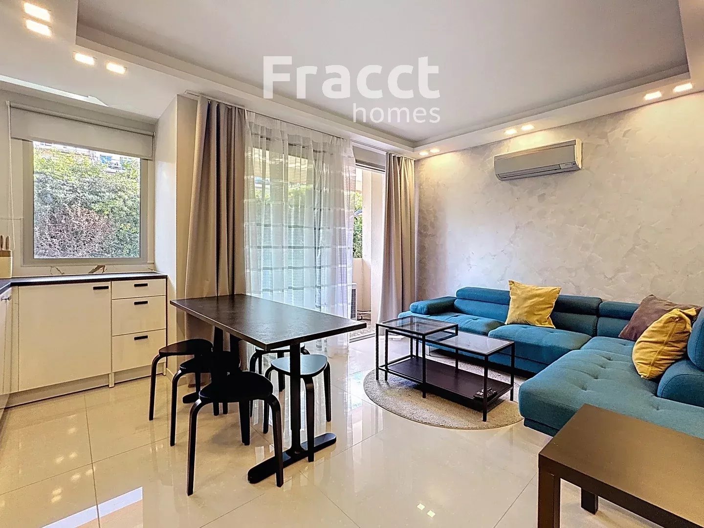 Apartment in Menton, Alpes-Maritimes, France – 86480318